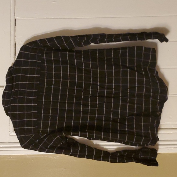 Shirts - Picture 2 of 4